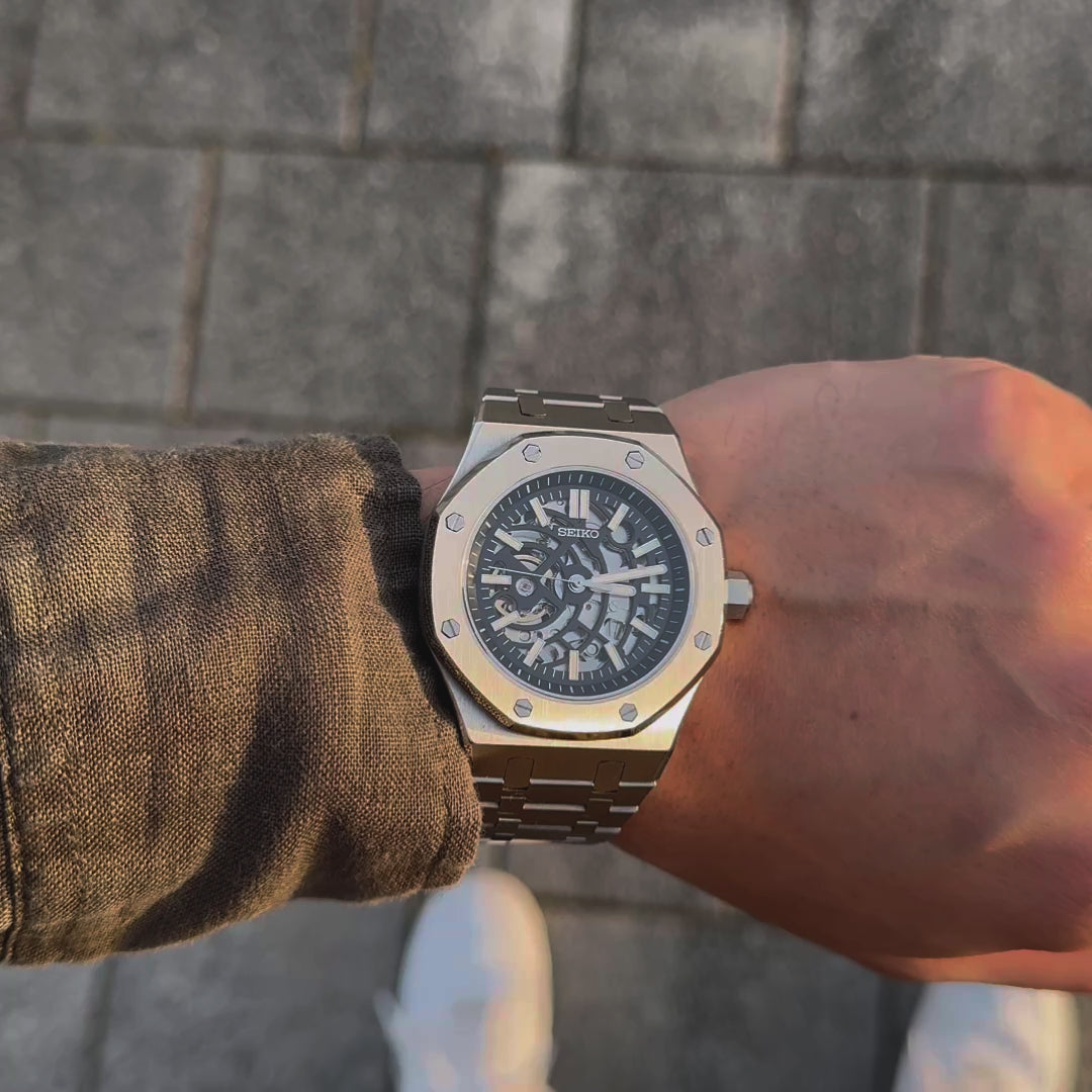 ROYAL SEIKOAK SKELETON